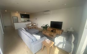 Modern Apartment Airport Area